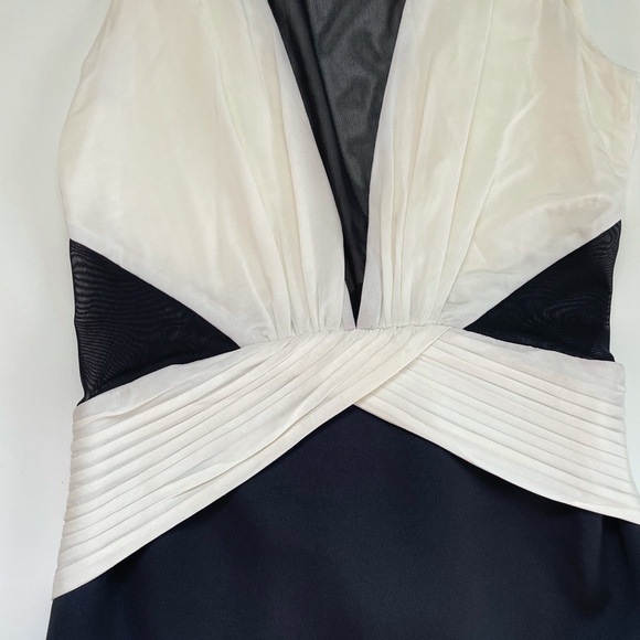 BEBE Black & White Deep V Mesh Insert Dress Small - Picture 9 of 14